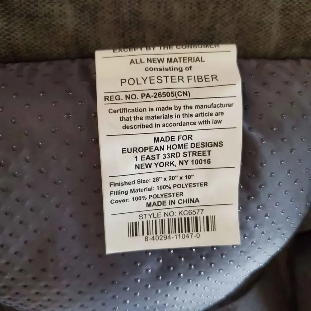 Kenneth Cole Dog Bed